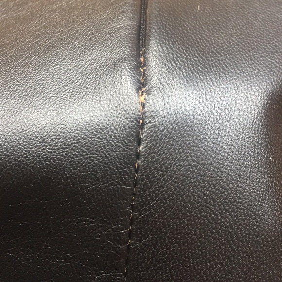 Black leather mini skirt - Picture 3 of 8